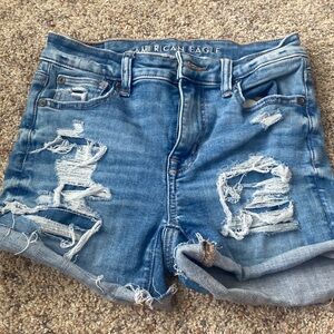 AE size 00 in great condition.